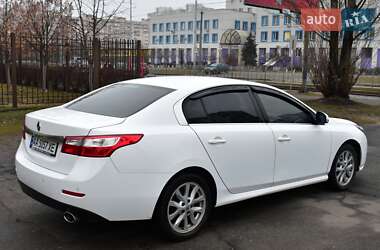 Седан Renault Latitude 2012 в Києві