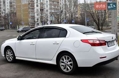 Седан Renault Latitude 2012 в Києві