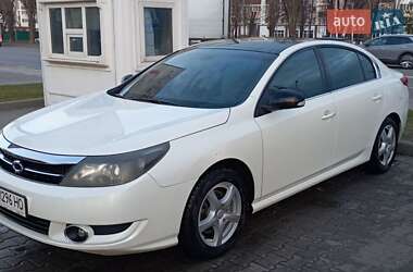 Renault Latitude 2010
