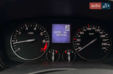 Седан Renault Latitude 2011 в 