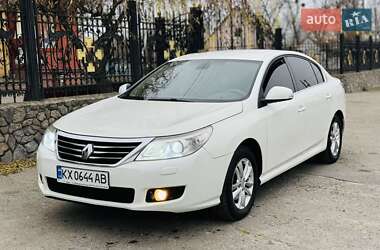 Седан Renault Latitude 2011 в Харькове