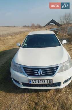 Renault Latitude 2012