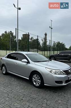 Renault Latitude 2010 Renault Latitude 2010