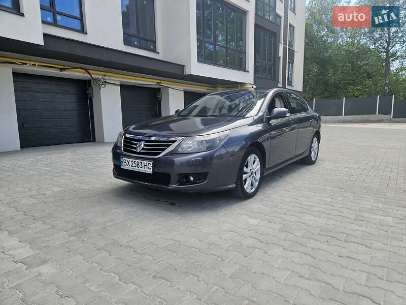 Седан Renault Latitude 2011 в Хмельницком