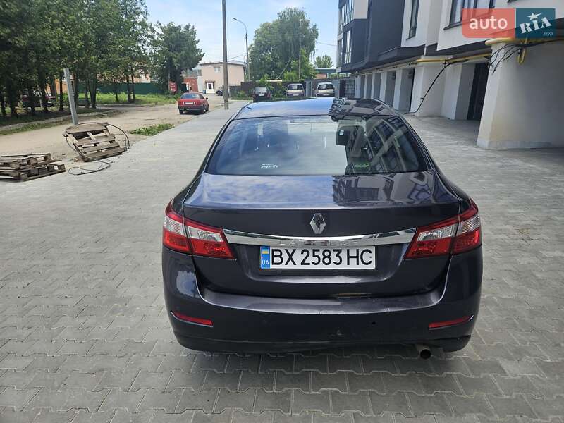Седан Renault Latitude 2011 в Хмельницком