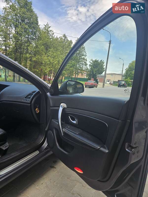 Седан Renault Latitude 2011 в Хмельницком