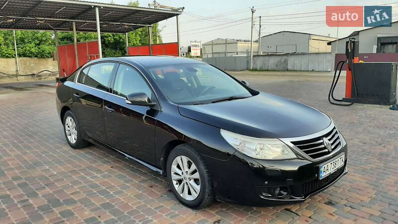 Седан Renault Latitude 2011 в Борисполе