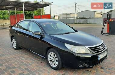 Седан Renault Latitude 2011 в 