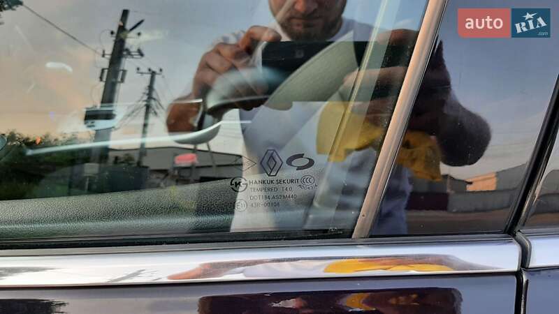 Седан Renault Latitude 2011 в Борисполе
