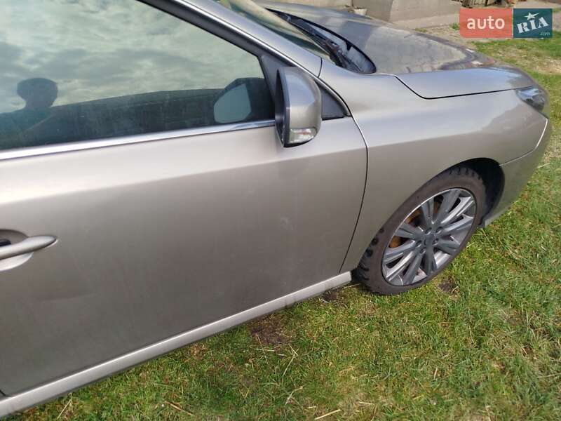 Седан Renault Latitude 2011 в Львове
