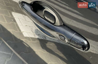 Седан Renault Latitude 2011 в 