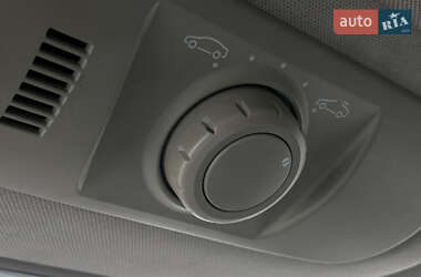 Седан Renault Latitude 2011 в 