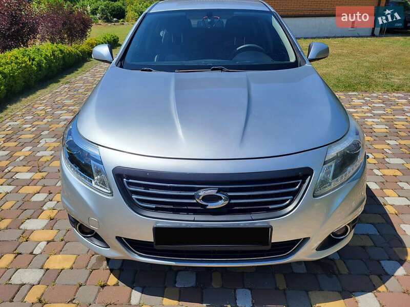 Седан Renault Latitude 2014 в Киеве