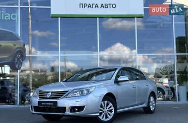 Седан Renault Latitude 2011 в Киеве