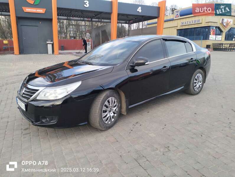 Renault Latitude 2011