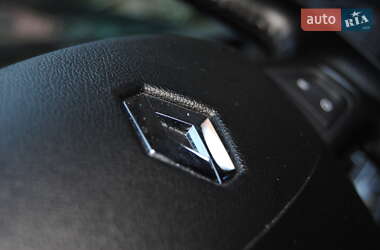 Седан Renault Latitude 2012 в Хмельницькому