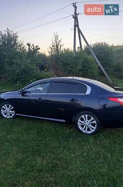 Renault Latitude 2011