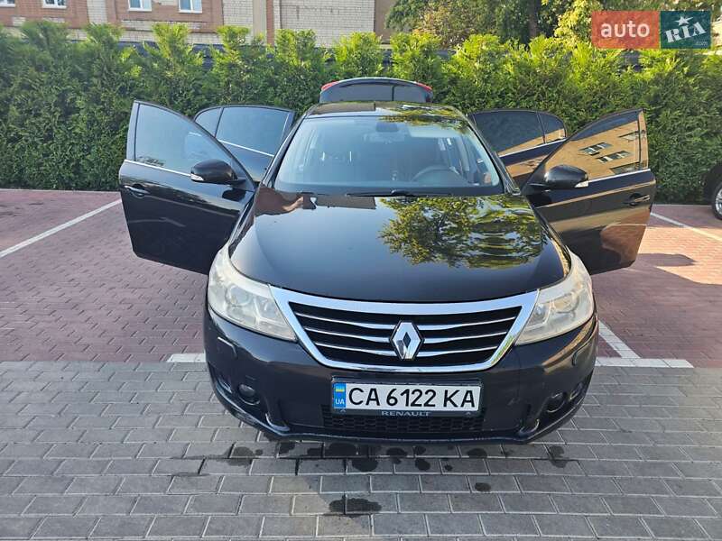 Седан Renault Latitude 2011 в Черкассах