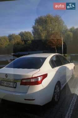 Renault Latitude 2011
