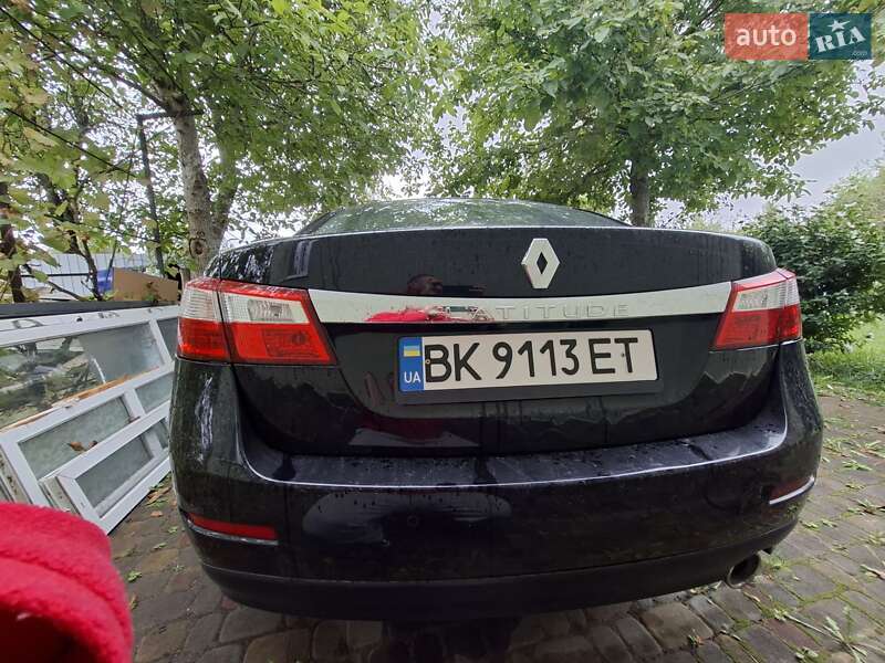 Седан Renault Latitude 2010 в Ровно