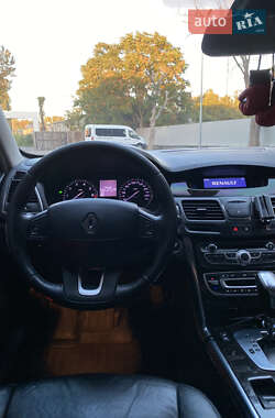 Седан Renault Latitude 2012 в 