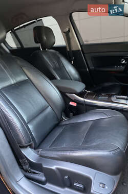 Седан Renault Latitude 2012 в 
