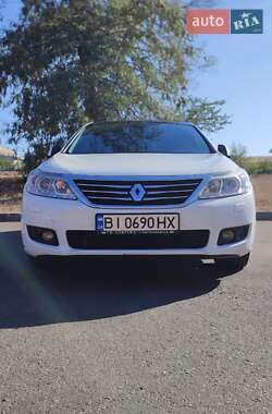 Renault Latitude 2012