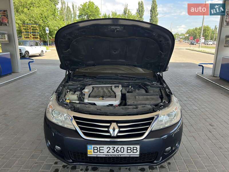 Седан Renault Latitude 2011 в Николаеве