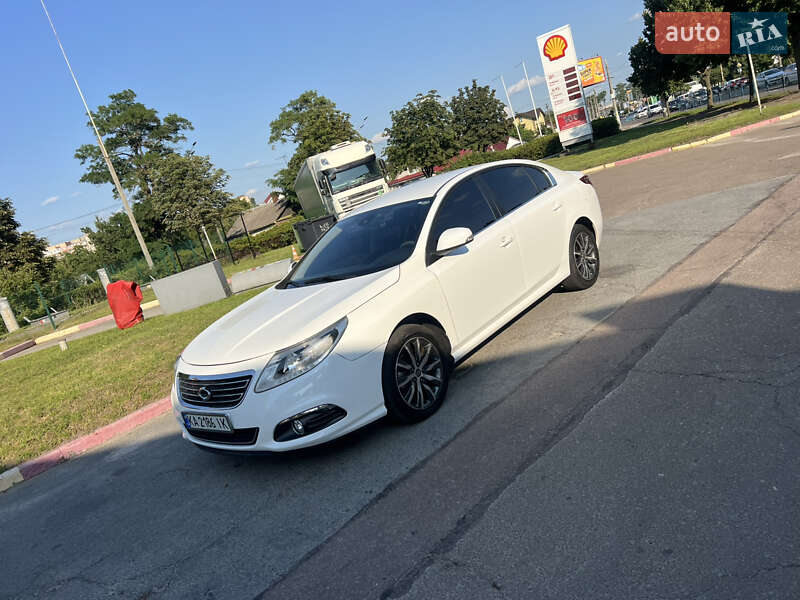 Седан Renault Latitude 2018 в Житомире