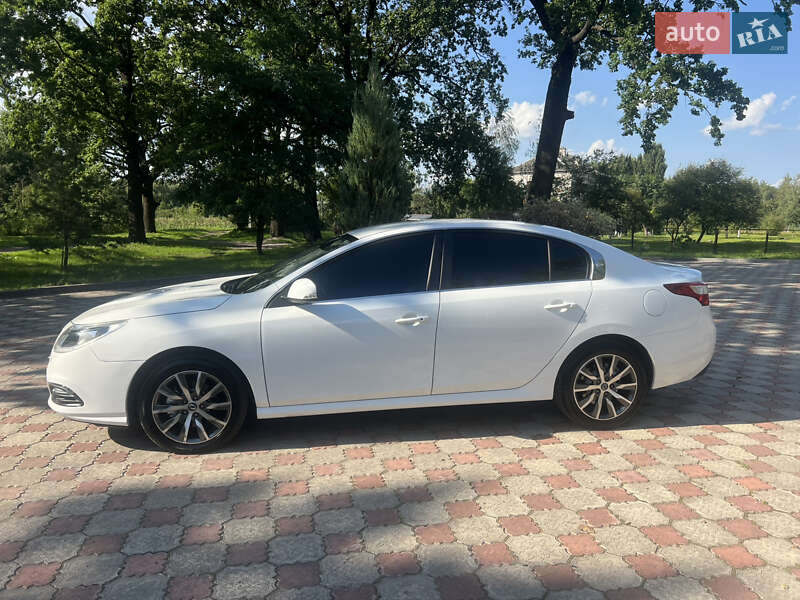 Седан Renault Latitude 2018 в Житомире