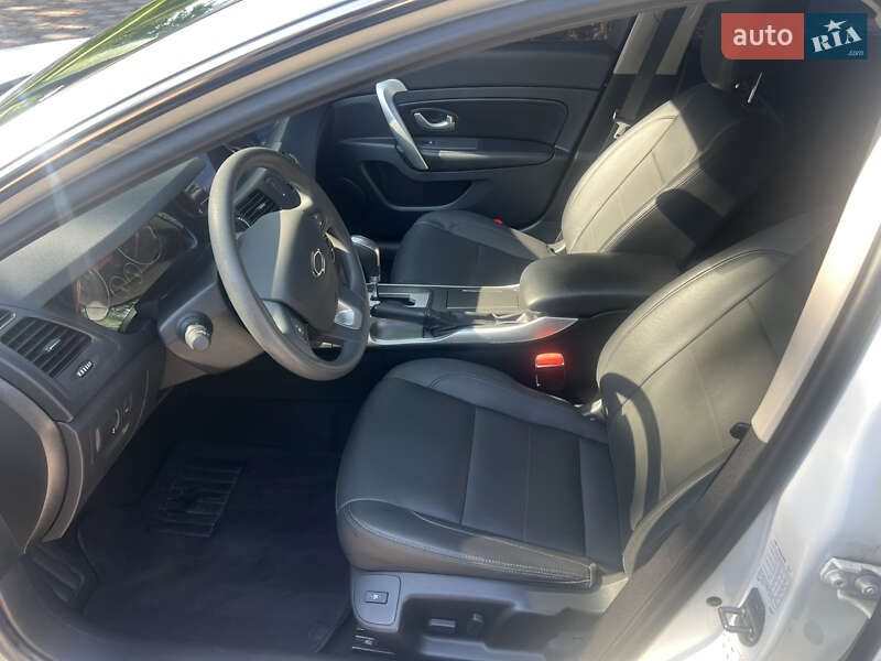 Седан Renault Latitude 2018 в Житомире