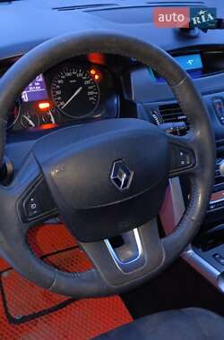 Седан Renault Latitude 2011 в Лубнах