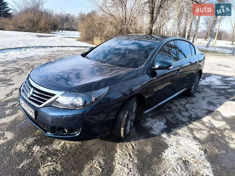 Renault Latitude 2012