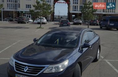 Седан Renault Latitude 2011 в Николаеве