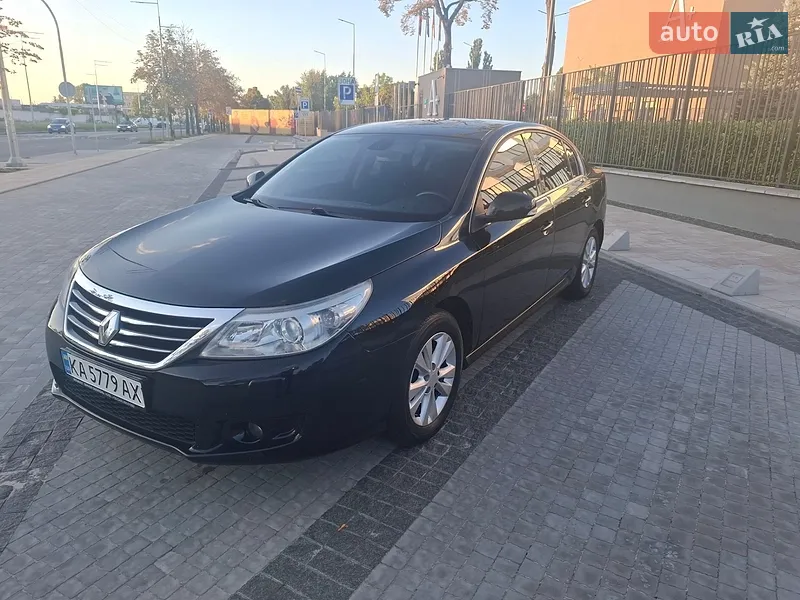 Renault Latitude 2011