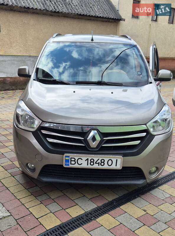 Минивэн Renault Lodgy 2015 в Ужгороде фото Минивэн Renault Lodgy 2015 в Ужгороде