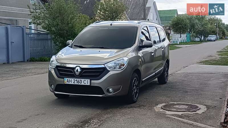 Минивэн Renault Lodgy 2015 в 