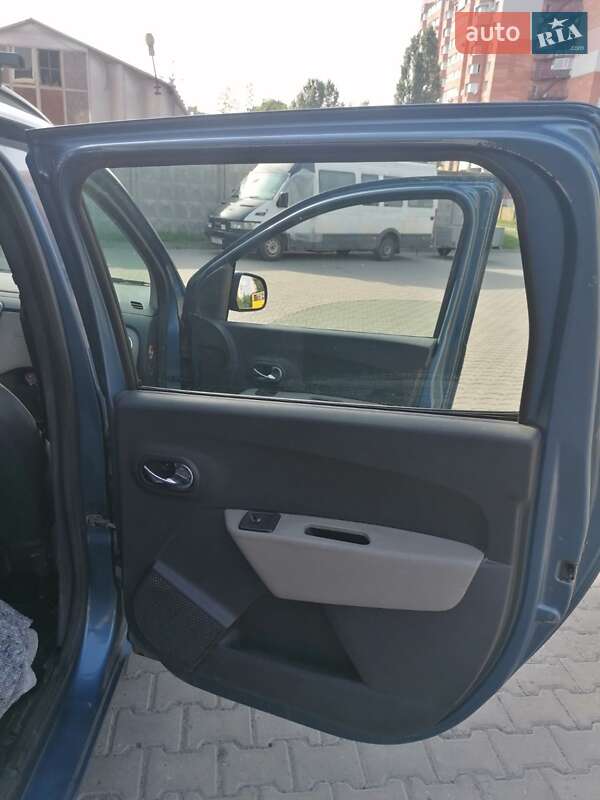 Минивэн Renault Lodgy 2013 в Хмельницком