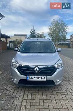 Мінівен Renault Lodgy 2016 в Києві
