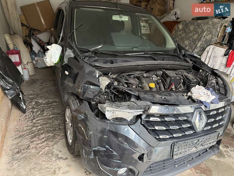 Минивэн Renault Lodgy 2017 в Днепре