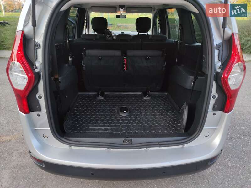 Минивэн Renault Lodgy 2016 в Александрие фото 12 Минивэн Renault Lodgy 2016 в Александрие