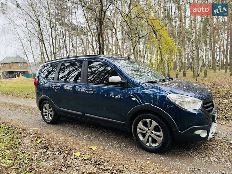 Минивэн Renault Lodgy 2018 в Ромнах фото Минивэн Renault Lodgy 2018 в Ромнах