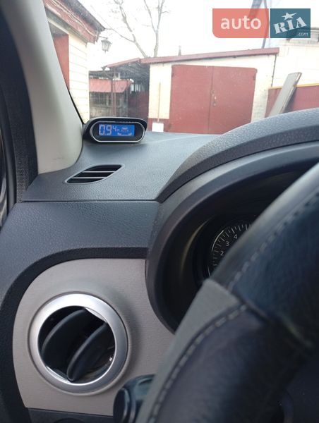 Минивэн Renault Lodgy 2014 в Згуровке