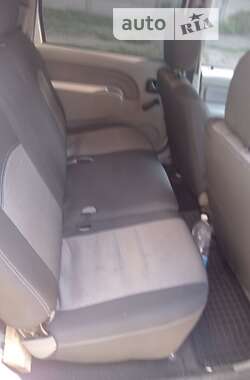 Универсал Renault Logan MCV 2011 в 