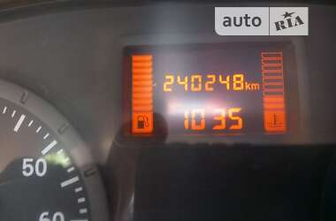 Универсал Renault Logan MCV 2011 в 
