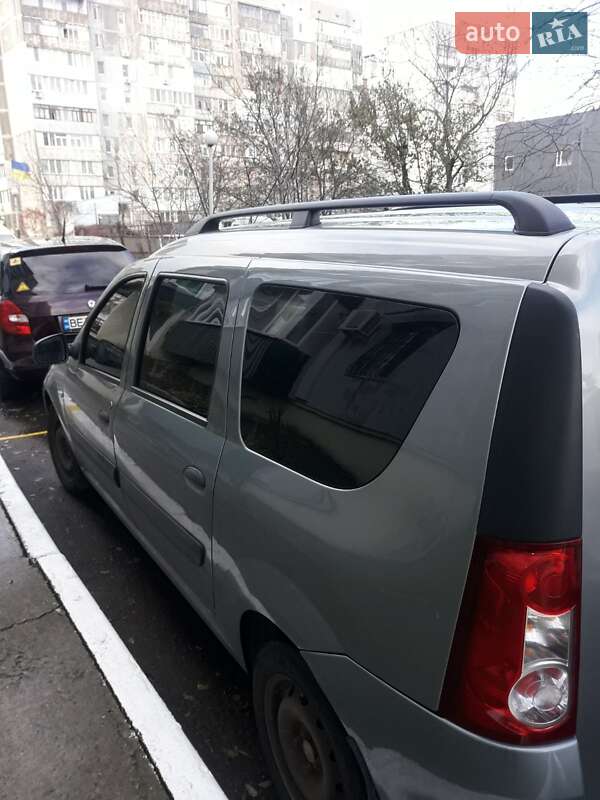 Универсал Renault Logan MCV 2010 в Николаеве фото 5 Универсал Renault Logan MCV 2010 в Николаеве