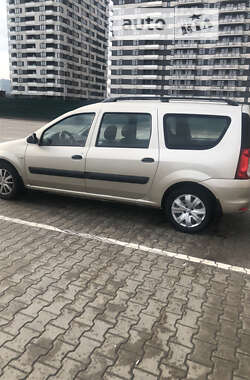 Renault Logan MCV 2012