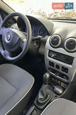 Универсал Renault Logan MCV 2012 в Киеве