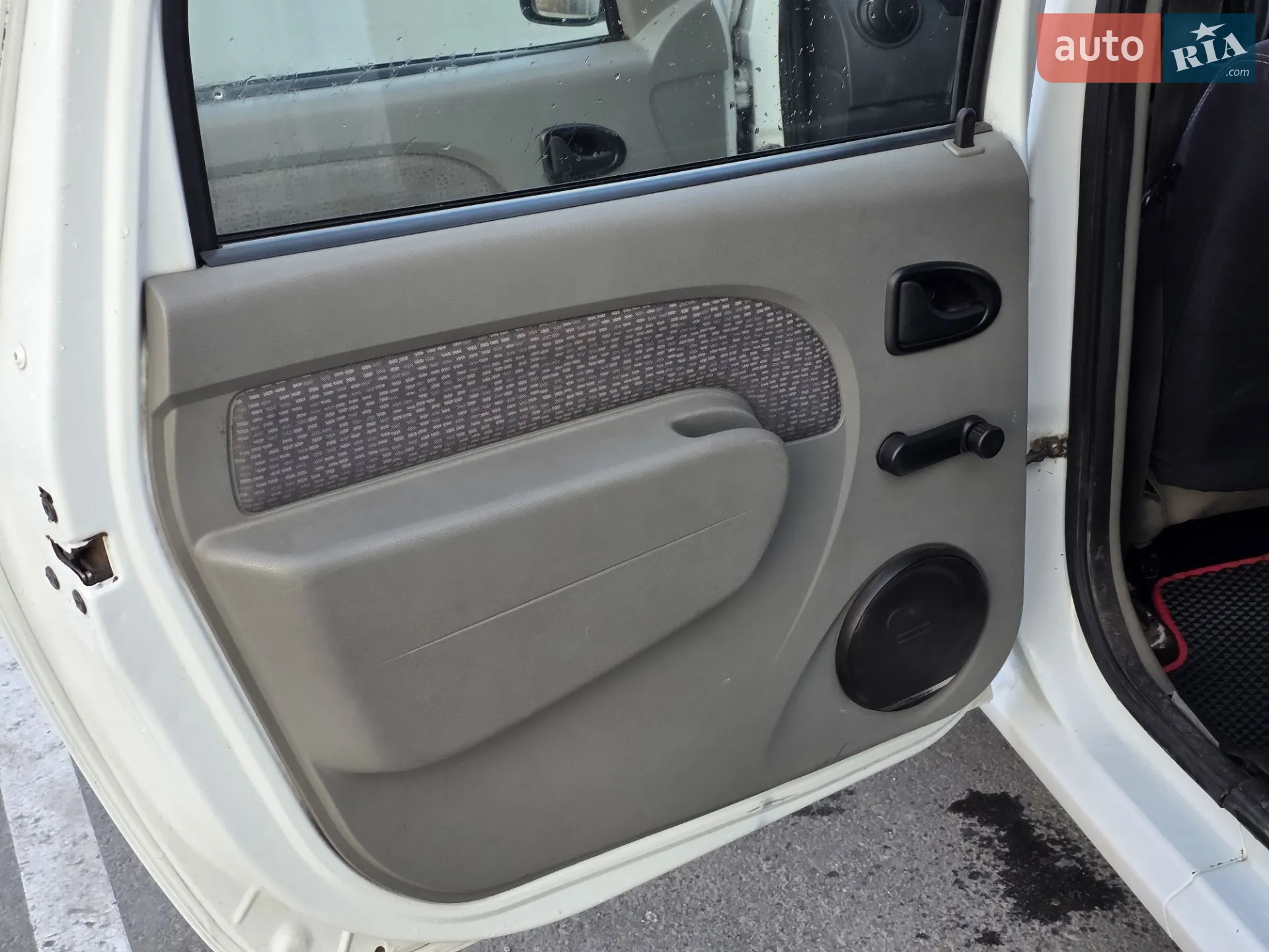 2010 Renault Logan - мініатюра 17