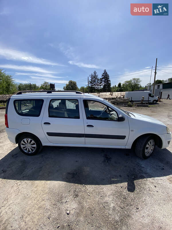 Універсал Renault Logan MCV 2012 в Запоріжжі